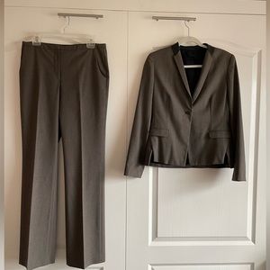 Tahari grey suit size 8.